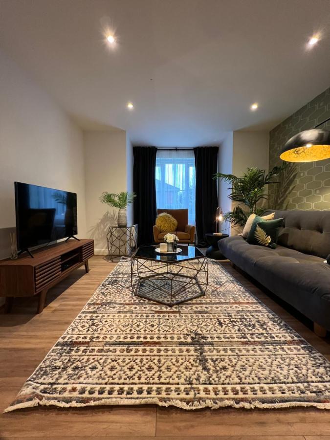 Modern 2 Bedroom Aesthetic Apt Manchester Ngoại thất bức ảnh