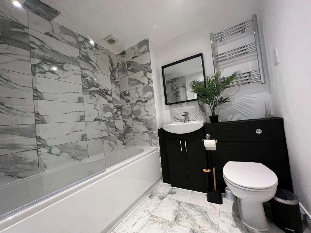 Modern 2 Bedroom Aesthetic Apt Manchester Ngoại thất bức ảnh